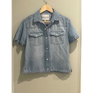 Lola River Denim Shirt XS Short Sleeve Snap Button Top‎